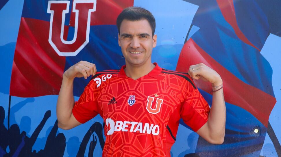 Cristopher Toselli es oficialmente nuevo arquero de la U para la temporada 2023
