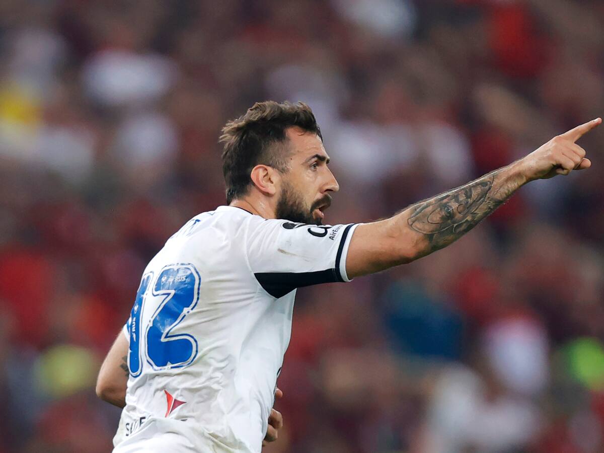 Sorpresa total: Lucas Pratto rescinde su contrato en Olimpia y podría volver al fútbol chileno