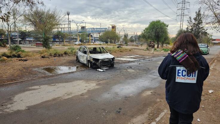 Violenta jornada en Lo Espejo: balean a un hombre, queman un automóvil y vecinos denuncian ráfagas de disparos