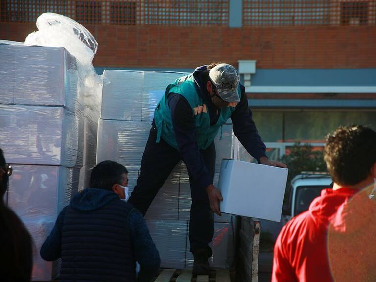 Intendencia Metropolitana, junto al alcalde Daniel Jadue, comenzaron reparto de cajas de alimentos en Recoleta