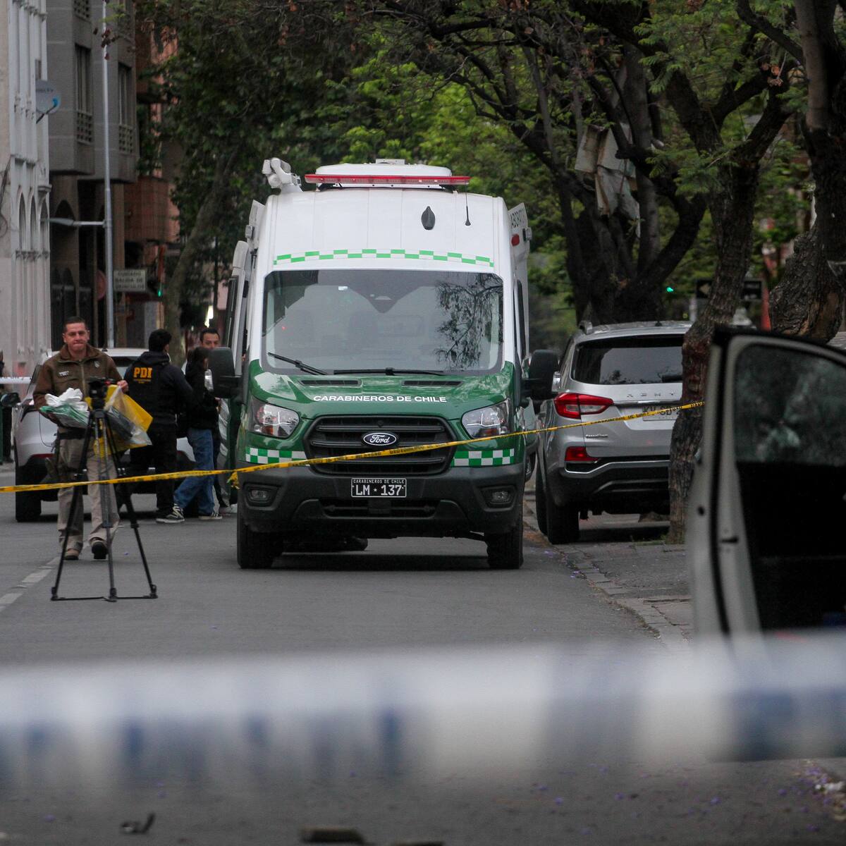 Confirman muerte de hombre baleado por detective de la PDI tras intentar atacarlo a piedrazos en Santiago