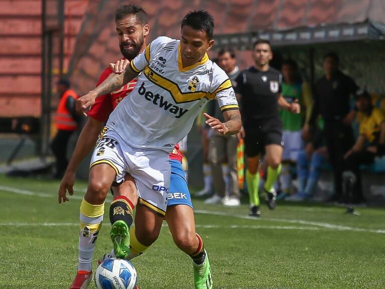 Coquimbo Unido da vuelta el marcador ante Unión Española y se aferra a la pelea por evitar el descenso