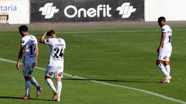 05 de Diciembre de 2020/TALCAHUANO
Fuentes al finalizar el partido en el empate 2-2, durante el partido valido por la Vigesima primera fecha del Campeonato Nacional AFP PlanVital 2020, entre Huachipato vs Colo Colo, disputado en el Estadio CAP
FOTO:DANIEL PINO/AGENCIAUNO