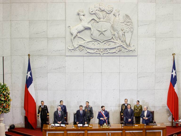 01 JUNIO 2025/ VALPARAISO
El Presidente de la República, Gabriel Boric Font, junto al Presidente de la Cámara de Diputados, José Miguel Castro, y el Presidente del Senado, Manuel Ossandón, durante su última cuenta pública en el Congreso Nacional de Valparaiso.
FOTO: SEBASTIÁN RÍOS MORALES/UNO NOTICIAS