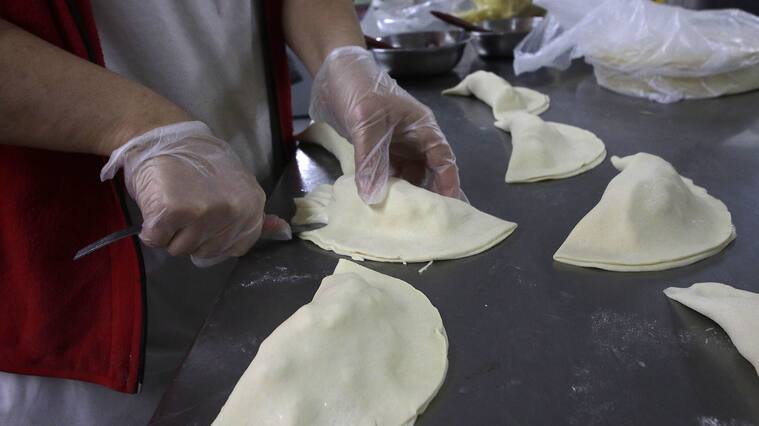 04 DE SEPTIEMBRE DE 2018/SANTIAGOTemáticas de Fabrica de masas de empanadas
FOTO: FRANCISCO CASTILLO D./AGENCIAUNO