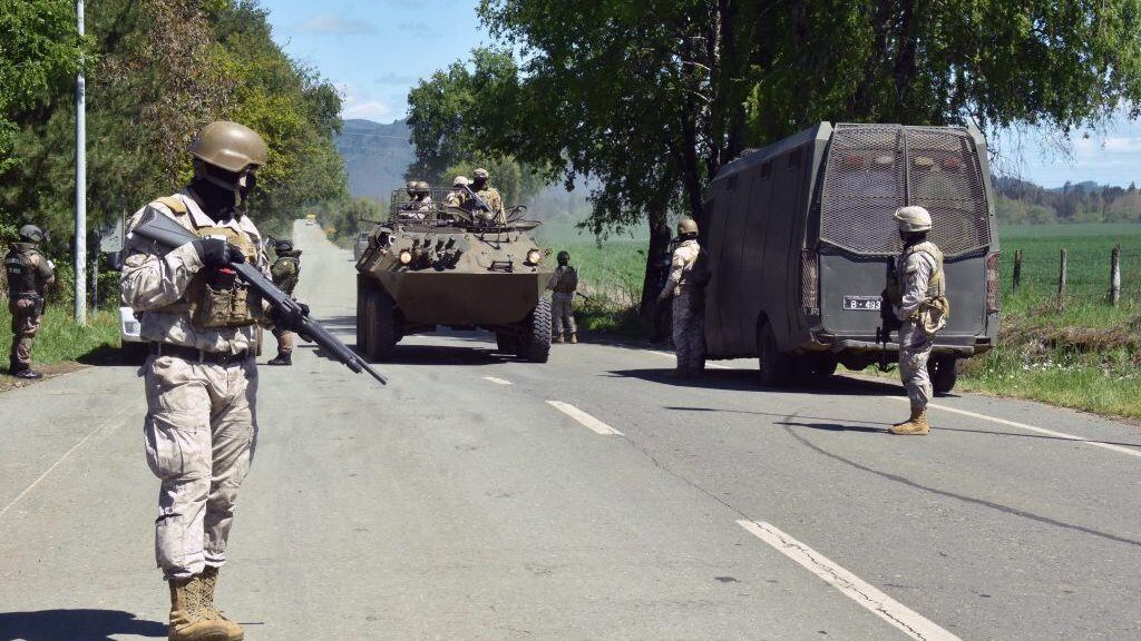 15 DE OCTUBRE DE 2021 / ERCILLA Despliegue de militares, policial en la zona de Ercilla Collipulli Pidima , Pailahueque y ruta 5 sur por estado de excepción.
FOTO: HECTOR ANDRADE/ AGENCIAUNO