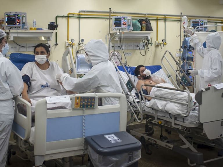 Pacientes con Covid-19 en un hospital de Río de Janeiro