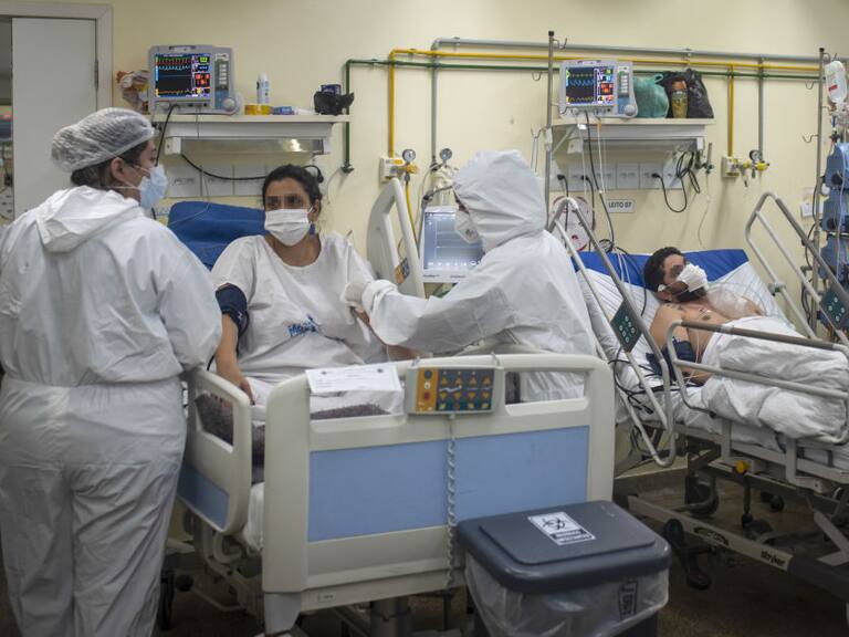 Pacientes con Covid-19 en un hospital de Río de Janeiro