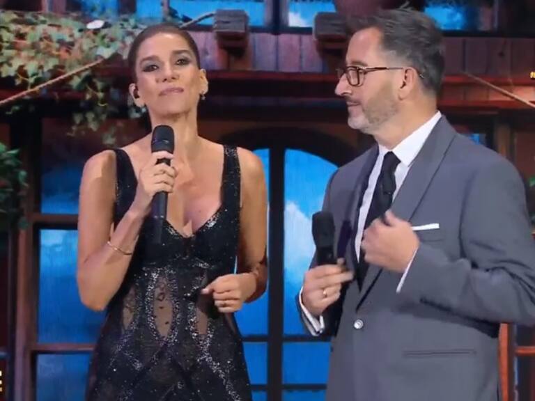 María Luisa Godoy impactó con espectacular diseño Art Deco en el Festival de Olmué: recordó a Cecilia Bolocco