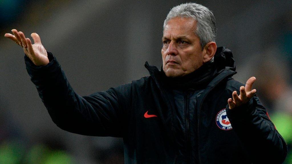 Chile's coach, Colombian Reinaldo Rueda gestures during the Copa America football tournament semi-final match against Peru at the Gremio Arena in Porto Alegre, Brazil, on July 3, 2019. (Photo by Juan MABROMATA / AFP)        (Photo credit should read JUAN MABROMATA/AFP via Getty Images)