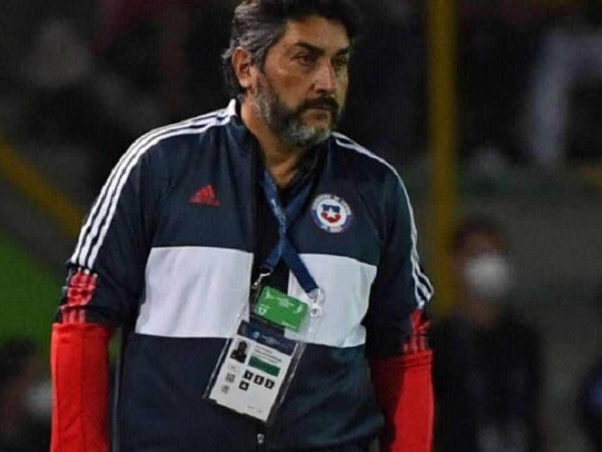 Fin del ciclo: José Letelier no sigue como DT de La Roja Femenina tras reunión en la ANFP