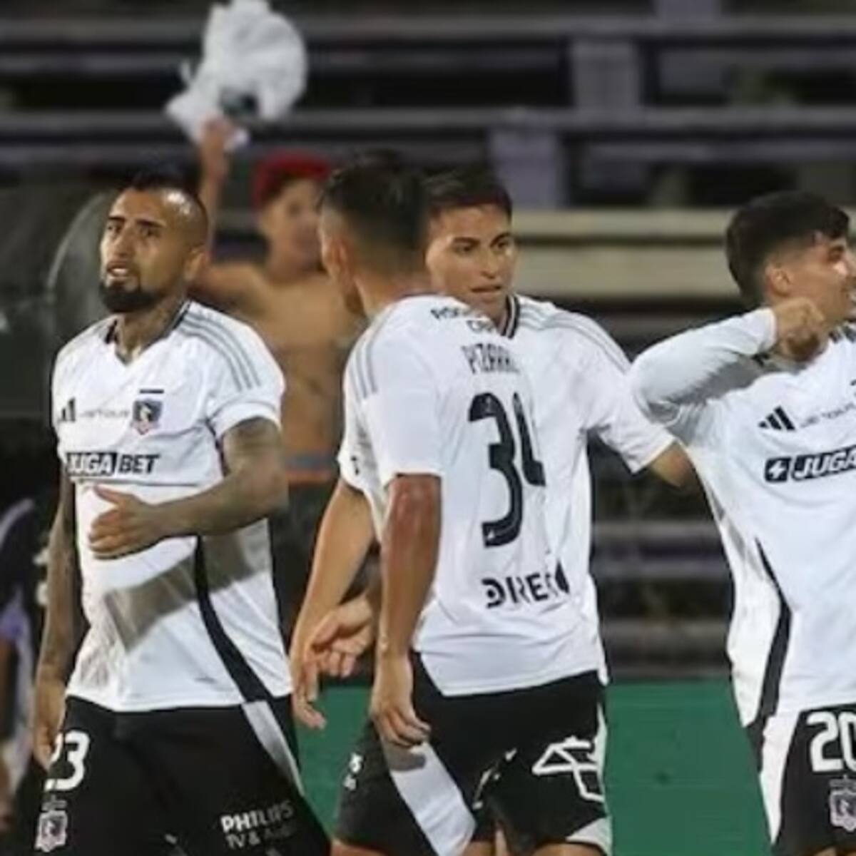 Colo Colo supera a Huracán en la Serie Río de La Plata y continúa mostrando gran nivel de la mano de Almirón
