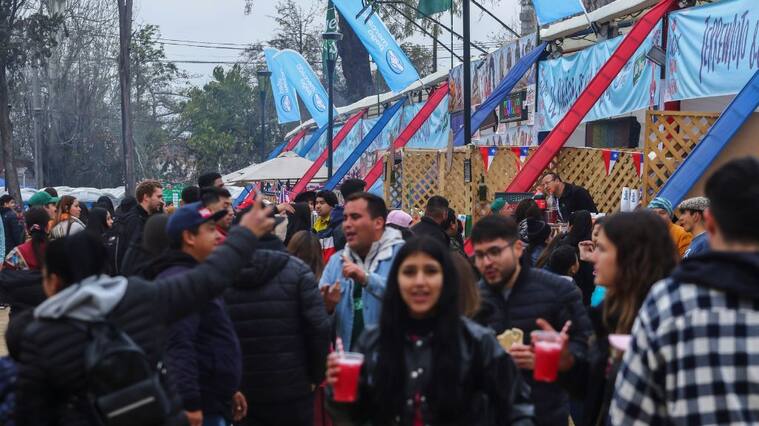 Parque O'Higgins, fondas, fiestas patrias, 1024x576 jpg ok