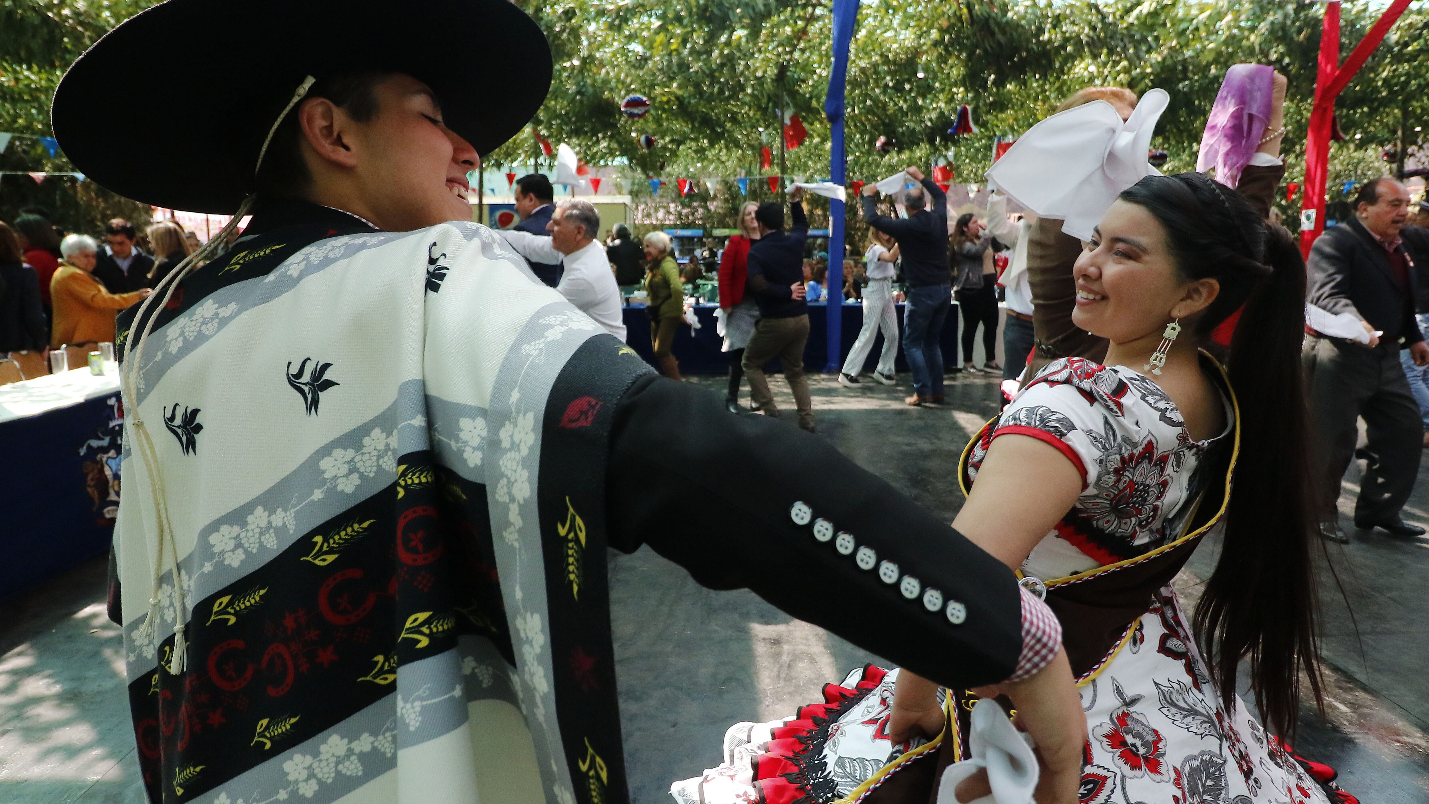 Adelantan el toque de queda para Fiestas Patrias