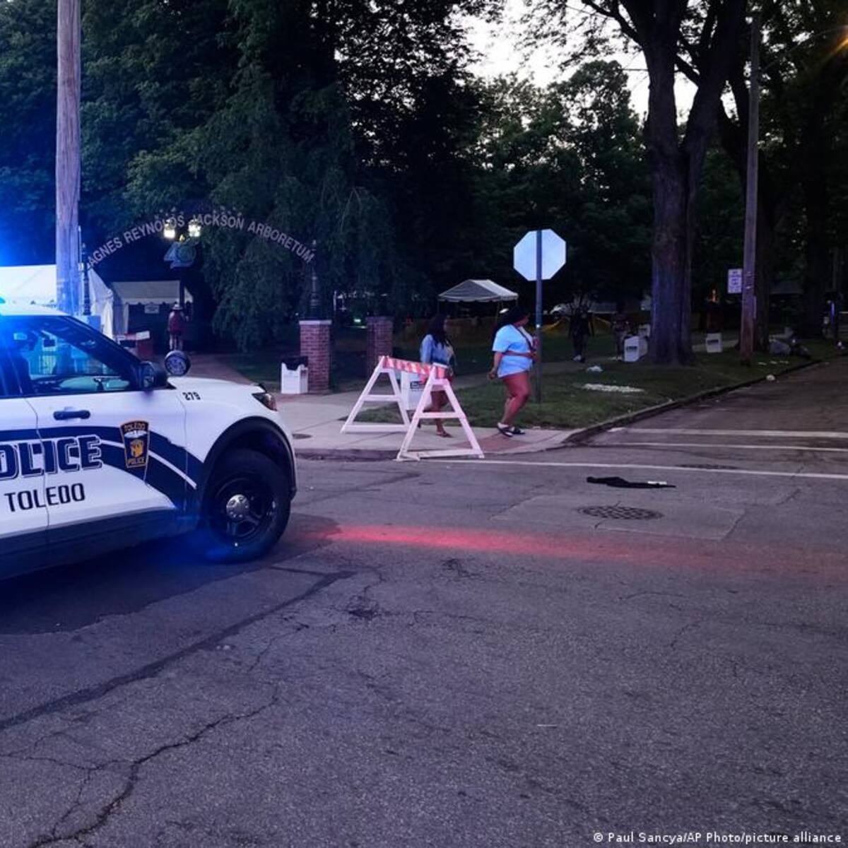 Tiroteo en festival comunitario de Ohio deja ocho heridos y provoca pánico entre asistentes