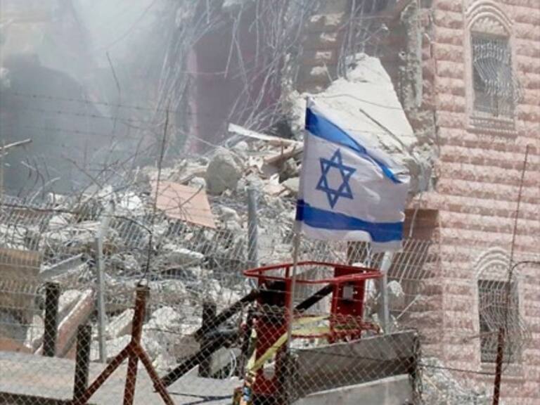 Israel destruye con explosivos y excavadoras viviendas palestinas en un barrio de Jerusalén Este