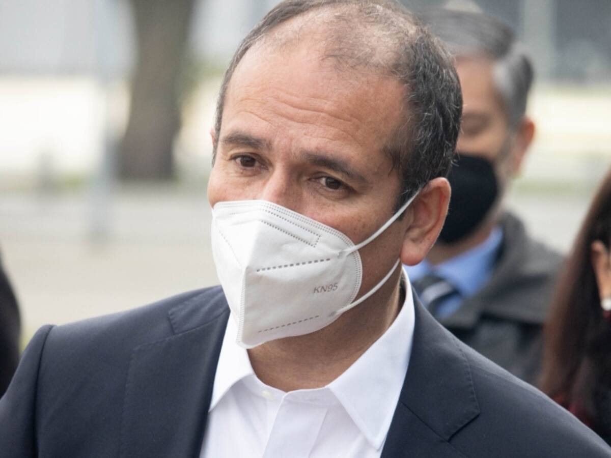 Gobernador del Biobío califica como «monstruoso» ataque contra bus escolar en Cañete: «Hay gente que está realmente mal del alma»