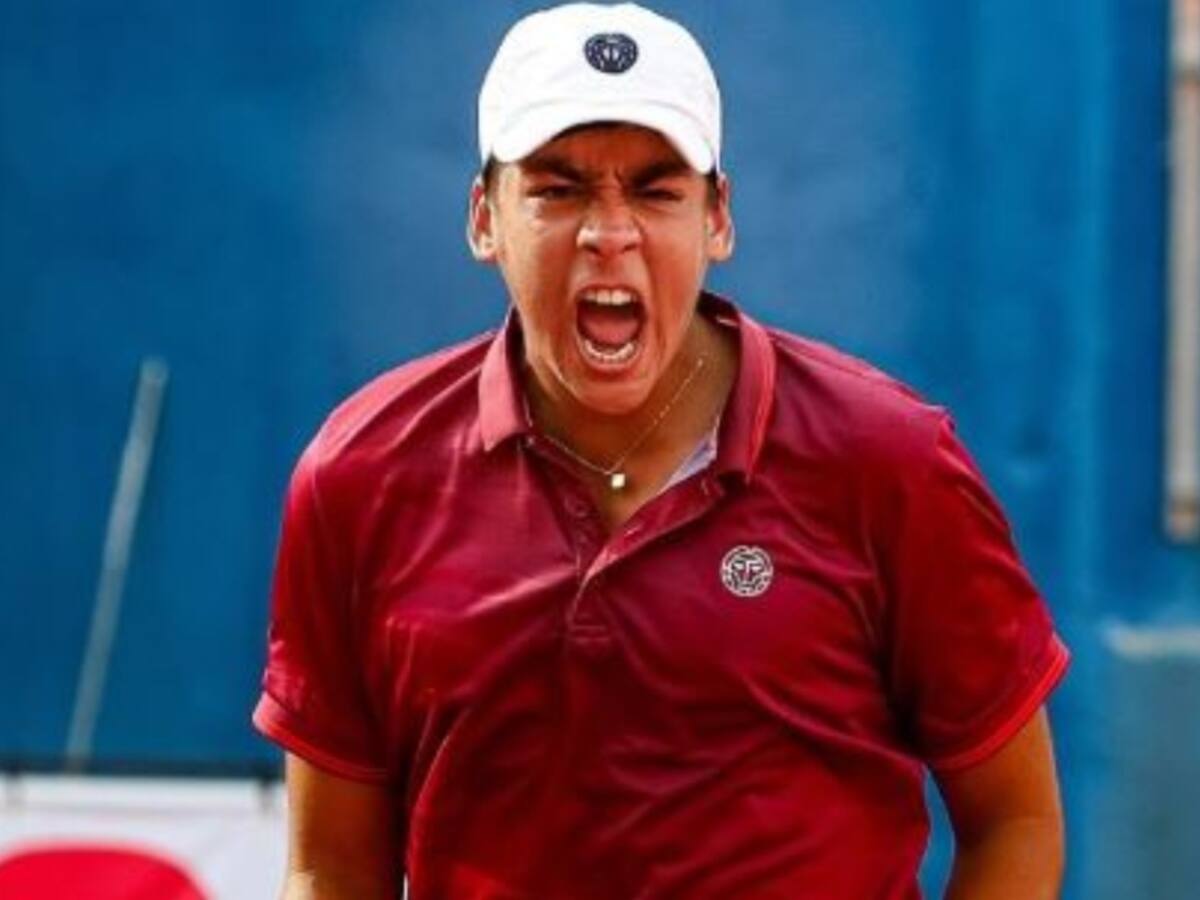 Daniel Núñez saca la cara por Chile y avanza a semifinales del M15 de Santiago