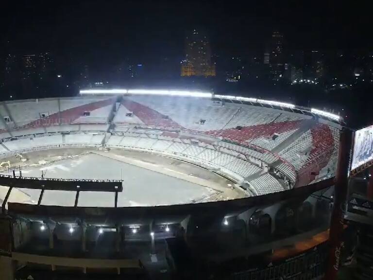 Todos los estadios iluminados a las 10: El hermoso gesto de los clubes argentinos en respeto a Diego Armando Maradona