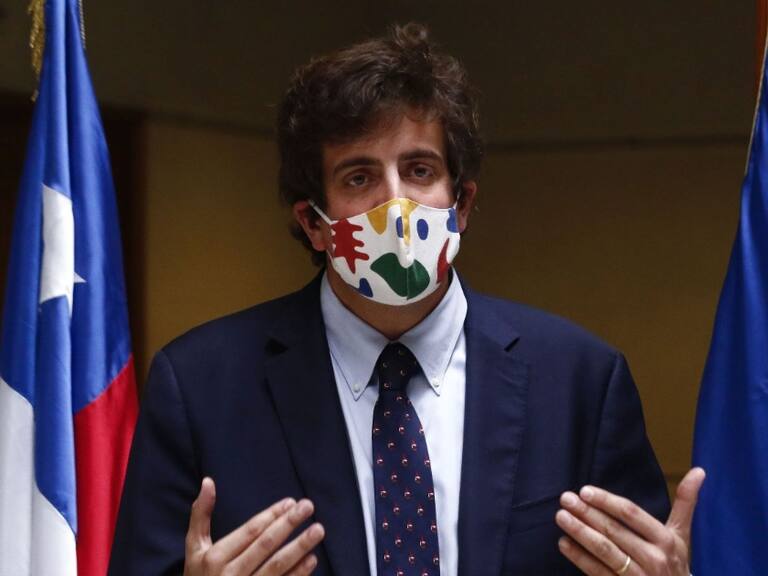 Diego Schalper y «prestar auto» por falta de transporte: «Es acarreo ilegal y antidemocrático»
