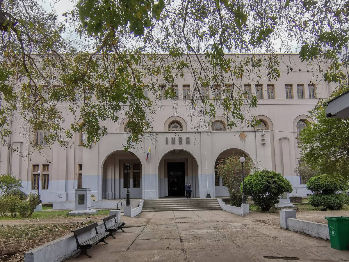 Expresidenta del Centro de Padres del INBA tras accidente incendiario: “No había extintores, no estaban buenas las mangueras para incendio”