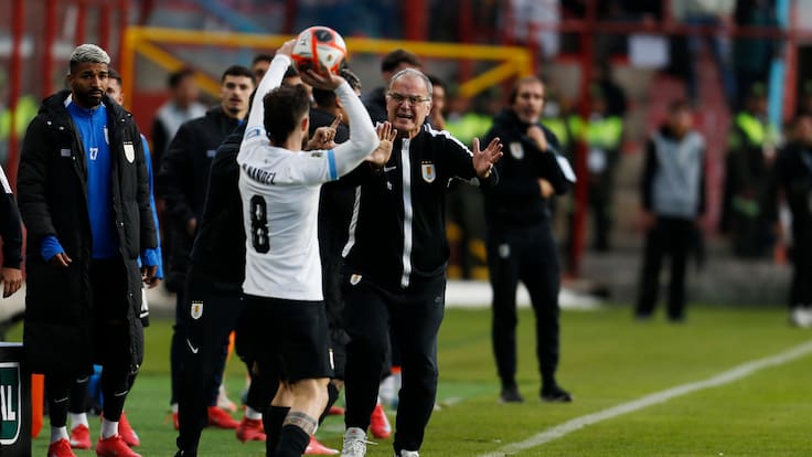 Bielsa da otra sorpresa en Uruguay y dejaría fuera del Mundial 2026 a una de las figuras del plantel