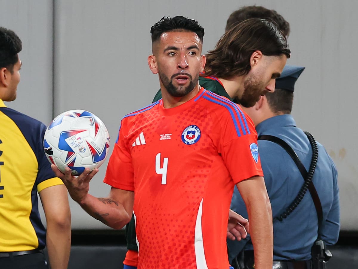 “Le llegaron ofertas, pero...”: Amigo de Mauricio Isla cuenta detalles desconocidos de su retiro del fútbol