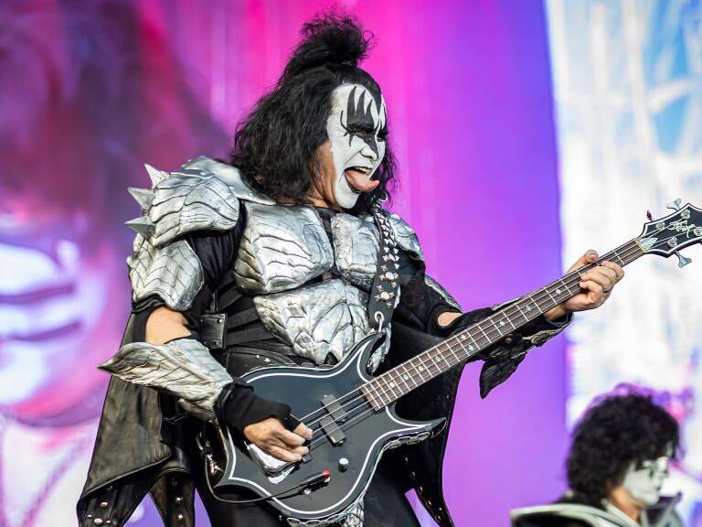 Gene Simmons dio positivo por covid-19 y Kiss debió posponer fechas