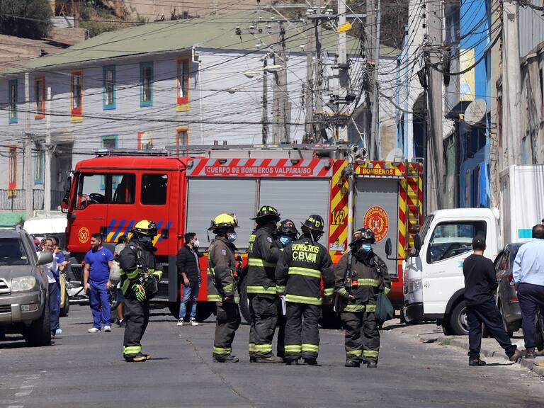 Emergencia en Los Andes: evacúan a estudiantes de 5 colegios por emanación de gas