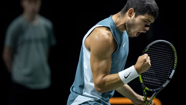 Carlos Alcaraz elimina al pupilo de Nicolás Massú para meterse en la final de Rotterdam