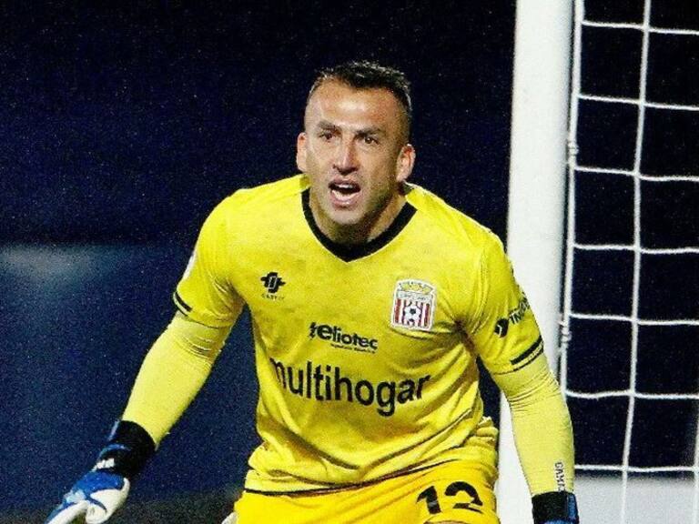 Fabián Cerda, golero de Curicó, acusó graves amenazas de hinchas de Colo Colo: «Me dicen que si me pillan me van a matar»