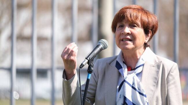 “Entérese”: Carmen Hertz emplaza a diputado Schalper por formalización de General Yáñez