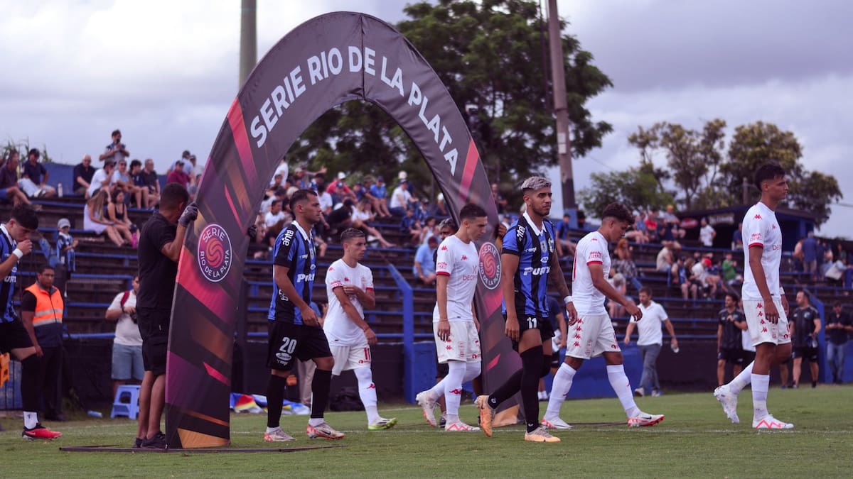 Mejor imposible: Leandro Garate demoró dos minutos en marcar su primer gol en Huracán