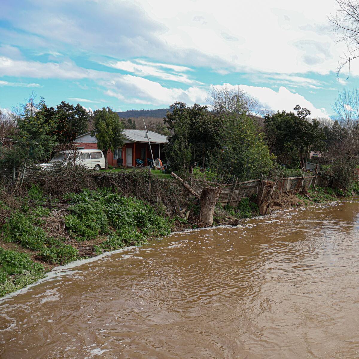Maule en alerta: SENAPRED declara Alerta Roja en seis comunas por riesgo de desborde ante intensas lluvias