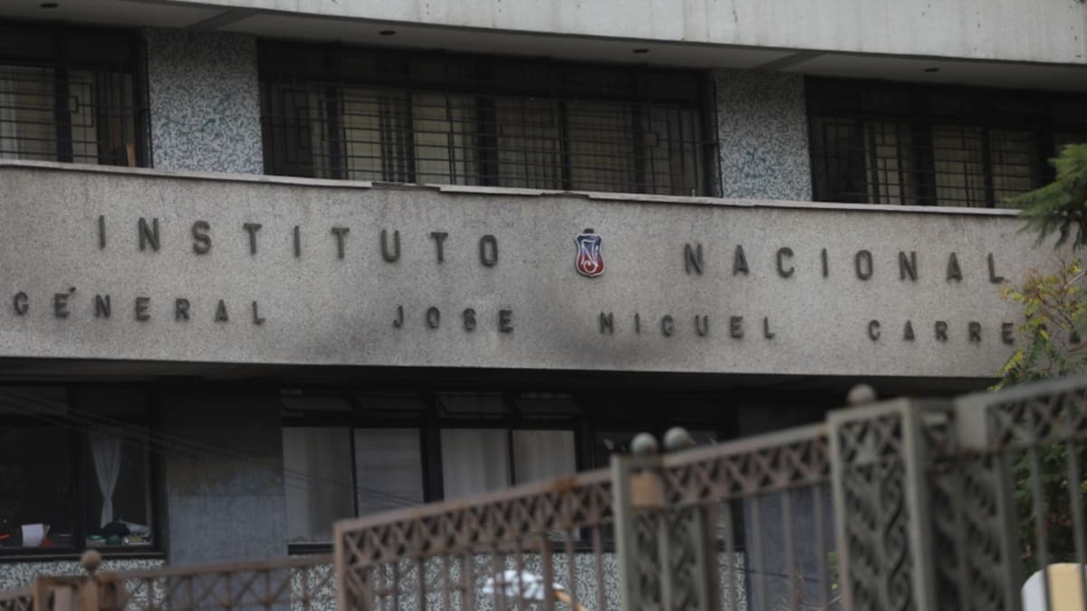 Incidentes en el Instituto Nacional obligan a suspender las clases