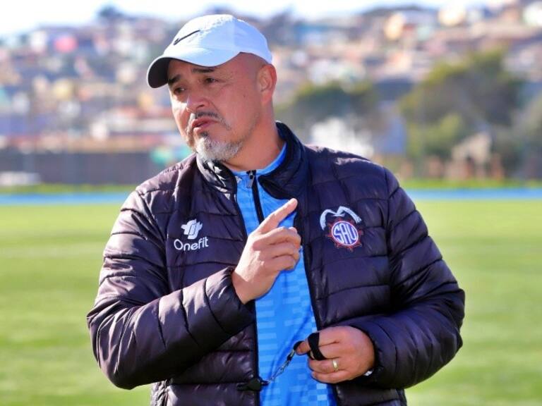 Luis Musrri es despedido de San Antonio Unido y dispara: «Tuvieron muy poca paciencia. No soy el único culpable»