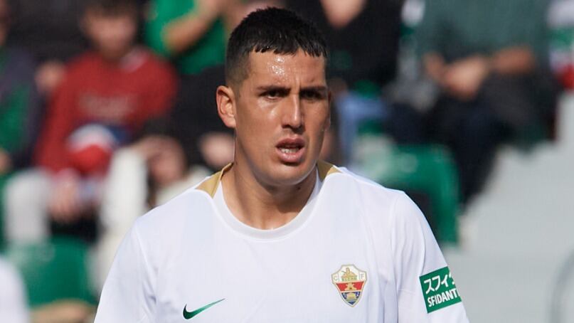 Enzo Roco se "vistió de arquero" y protagonizó una increíble jugada en duelo entre Elche y Espanyol