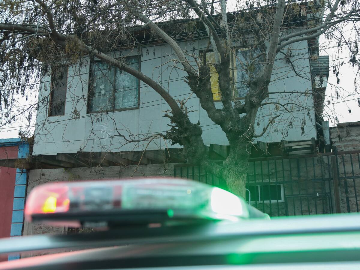 “Uno intentó enterrar el cuchillo en mi estómago”: víctima de “turbazo” en La Cisterna entrega detalles tras violento robo en su domicilio