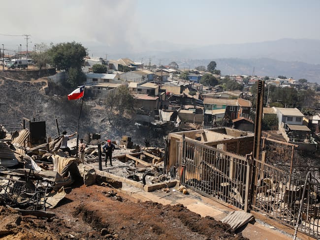 Catástrofe en la región de Valparaíso representaría el incendio forestal con mayor número de muertos a nivel mundial en 15 años