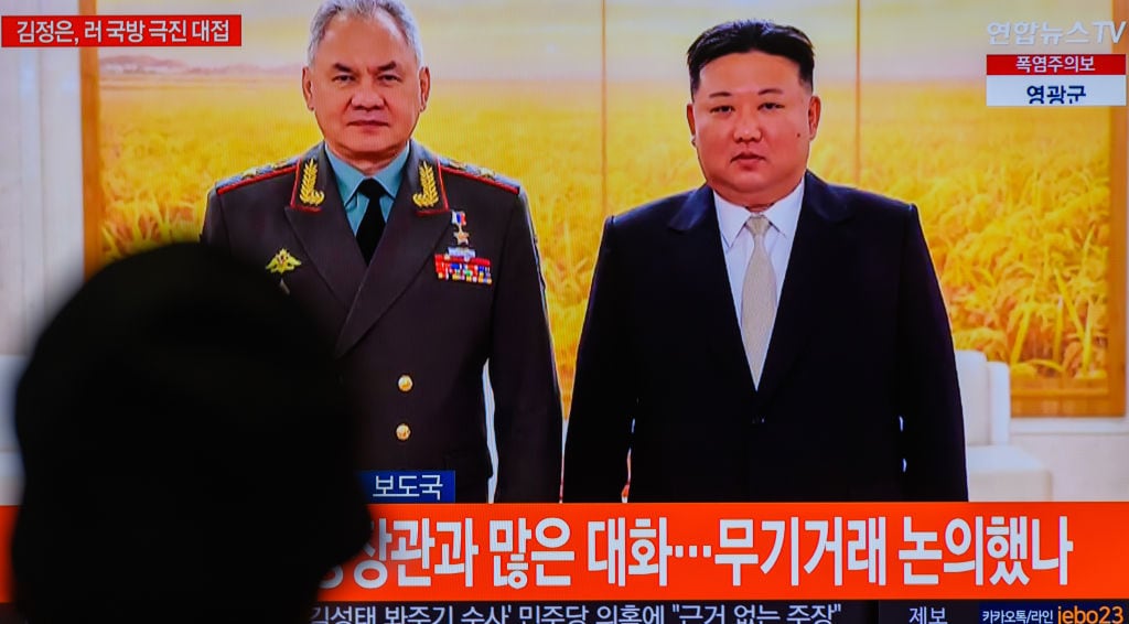 Canal en Corea del Sur muestra visita de ministro de Rusia a Kim Jong Un