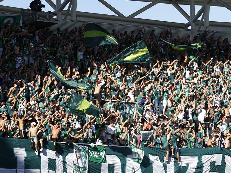 Hinchas de Santiago Wanderers