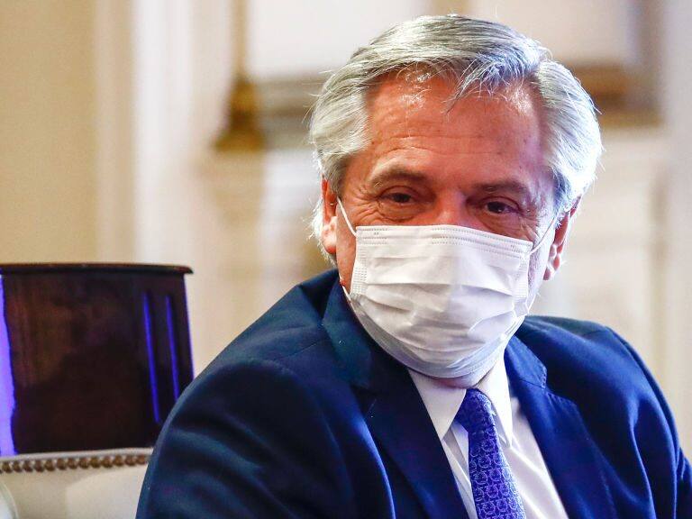 BUENOS AIRES, ARGENTINA - NOVEMBER 24: President of Argentina Alberto Fernandez attends the first meeting to coordinate the steps of the COVID-19 national vaccination plan at Salon Eva Peron of Casa Rosada Government Palace on November 24, 2020 in Buenos Aires, Argentina. (Photo by Marcos Brindicci/Getty Images)