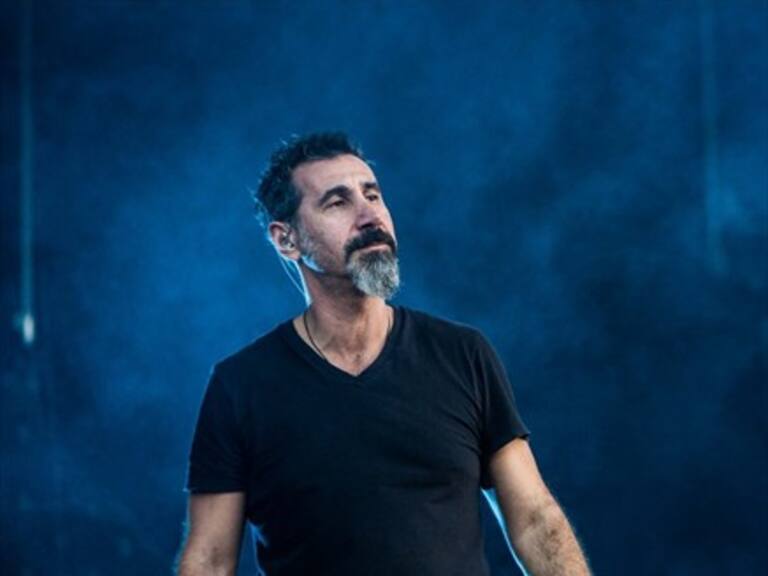 Serj Tankian no descarta la posibilidad de lanzar un álbum con las canciones inéditas de SOAD