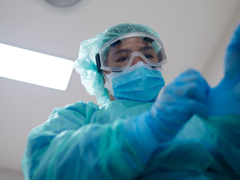 Ministerio de Salud confirmó 1.206 nuevos contagios y 5 fallecidos por covid-19 en informe de este miércoles | Getty Images