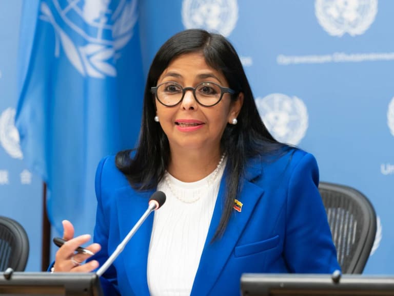 Fuerza Armada de Venezuela reconoce a Delcy Rodríguez como presidenta encargada