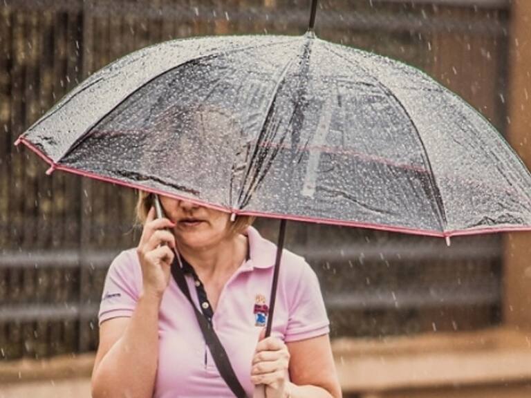 Roaming de emergencia para enfrentar el Sistema Frontal: ¿Cómo activar este servicio en tu teléfono y mantenerte conectado pese a las lluvias?
