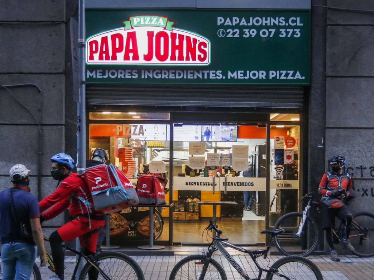Papa Johns confirma mala noticia para sus clientes: adiós a su más clásico acompañamiento