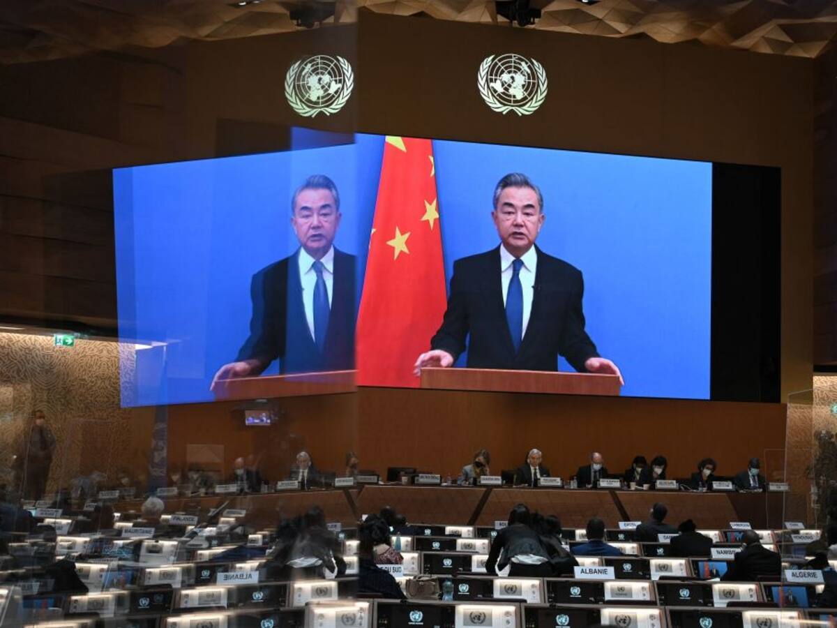 China asegura que trabaja para interceder entre los gobiernos de Rusia y Ucrania