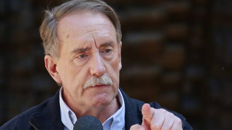 15 de octubre de 2021/SANTIAGOEl candidato a la Presidencia Eduardo Artes ofrece punto de prensa tras participanr en el debate presidencial de la Asociación de Radiodifusores de Chile (Archi), en casa Piedra.
FOTO: KARIN POZO/AGENCIAUNO