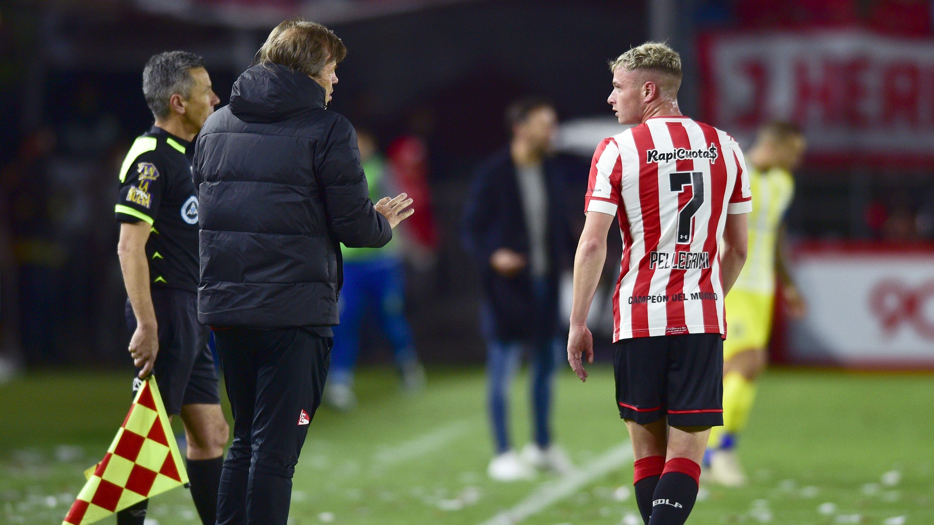 Estudiantes Everton